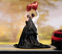 Load image into Gallery viewer, 1:64 Painted Figure Model Miniature Resin Diorama Toy Sand Wedding Couple Lovers