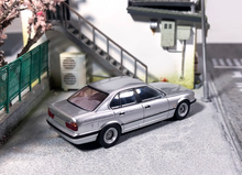 Load image into Gallery viewer, DCM Silver 1:64 E34 5 Series 520i Classic Sedan Model Diecast Metal Car New