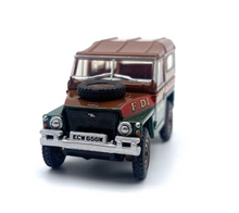 Load image into Gallery viewer, 1:76 Land Rover Jeep SUV Classic Vintage Model Diecast Metal Car New Collection