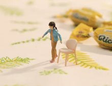 Load image into Gallery viewer, 1:64 Painted Figure Model Miniature Resin Diorama Sand Reunion Dinner Gathering