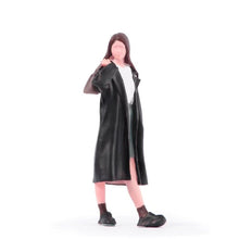 Load image into Gallery viewer, 1:64 Painted Figure Model Miniature Resin Diorama Sand Walking Girl With Bag Toy New Collection