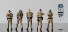 Load image into Gallery viewer, 1:64 Painted Figure Model Miniature Resin Diorama Sand Policeman Police Officers