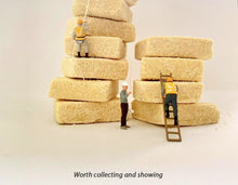 Load image into Gallery viewer, 1:64 Painted Figure Mini Model Miniature Resin Diorama Construction Team Workers