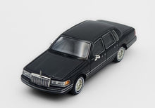 Load image into Gallery viewer, MK 1:64 Black HEC Lincoln Town Car Luxury Sedan Model Diecast Metal Car New Collection