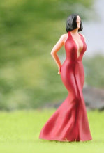 Load image into Gallery viewer, 1:64 Painted Figure Model Miniature Resin Diorama Sand Dinner Dress Lady Beauty