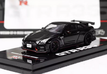 Load image into Gallery viewer, Inno 1:64 Black Carbon GTR R35 Nismo Sports Model Diecast Metal Car New Collection