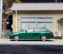 Load image into Gallery viewer, King 1:64 Green CLS63 Shooting Brake Wagon Sport Model Diecast Metal Car New Collection