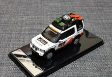 Load image into Gallery viewer, GCD 1:64 White Discovery 4 SUV Off Road Roof Rack Model Diecast Metal Car New