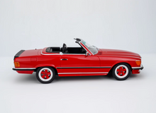 Load image into Gallery viewer, Otto 1:18 Red 1986 BENZ R107 500SL AMG Classic Model Diecast Resin Car New