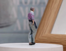 Load image into Gallery viewer, 1:64 Painted Figure Model Miniature Resin Diorama Toy Sand Strong Muscular Man