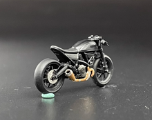 Load image into Gallery viewer, 1:64 V4 Motorcycle Motor Bike Model Resin New Collection
