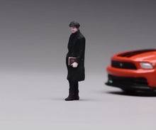 Load image into Gallery viewer, 1:64 Painted Figure Model Miniature Resin Diorama Sand British-style Man Black
