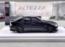 Load image into Gallery viewer, FH 1:64 Black Altezza RS200 SXE10 Sedan Sports Model Diecast Metal Car New Collection