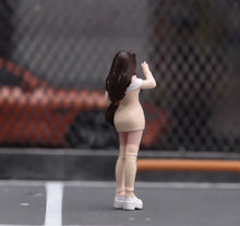 Load image into Gallery viewer, 1:64 Painted Figure Model Miniature Resin Sand Beauty Girl Pretty Lady Cute
