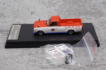 Load image into Gallery viewer, SH 1:64 Red Datsun Sunny Pickup Truck Accessory Model Diecast Resin Car