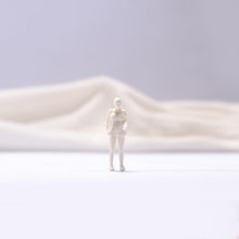 Load image into Gallery viewer, 1:64 Painted Unpainted Figure Model Miniature Resin Diorama Sand Pink Shirt Girl New