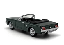 Load image into Gallery viewer, 1:87 1965 Mustang Sports Convertible Model Diecast Metal Car