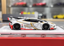Load image into Gallery viewer, 1:64 White LP610 Huracan GT Sports Model Diecast Resin Car New Collection