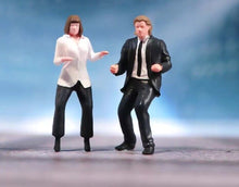 Load image into Gallery viewer, 1:64 Painted Figure Model Miniature Resin Diorama Sand Talk Show Host Man Lady