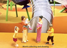 Load image into Gallery viewer, 1:64 Painted Figure Model Miniature Resin Diorama Sand Pregnant Woman Kids Toy