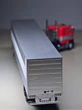 Load image into Gallery viewer, 1:64 596 HEC G1 Freightliner Container Truck Tractor Model Diecast Metal Car
