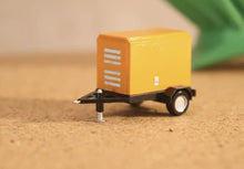 Load image into Gallery viewer, 1:64 Painted Figure Mini Model Miniature Resin Diorama Sand Road Repair Workers Collection
