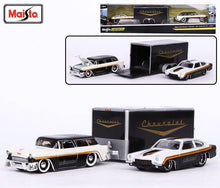 Load image into Gallery viewer, Maisto 1:64 1955 Noman Trailer 1971 Vega Haulers Model Diecast Metal Car New