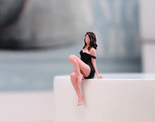 Load image into Gallery viewer, 1:64 Painted Figure Model Miniature Resin Diorama Sand Toy Black Dress Girl Sexy