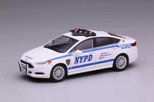 Load image into Gallery viewer, 1:64 596 White Mondeo Responder Hybrid Police Model Diecast Metal Car New Collection