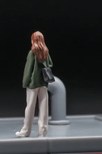 Load image into Gallery viewer, 1:64 Painted Figure Mini Model Miniature Resin Diorama Sand Girl Green Jacket New