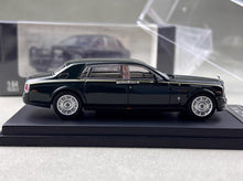 Load image into Gallery viewer, SW 1:64 Green Phantom VII 7 Luxury Classic Sedan Model Diecast Metal Car New Collection