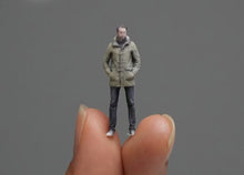 Load image into Gallery viewer, 1:64 Painted Figure Model Miniature Resin Diorama Sand Cool Causl Wear Man Stand