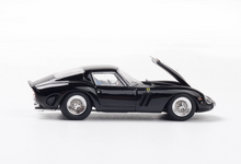 Load image into Gallery viewer, CL 1:64 Black 250 GTO Sports Model Diecast Metal Car New Collection