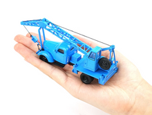 Load image into Gallery viewer, XCARTOYS 1:64 Blue FAW Jiefang CA10 Crane Truck Model Diecast Metal Car New