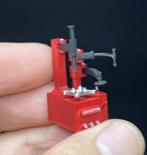 Load image into Gallery viewer, 1:64 Fetching Grilled Tire Machine Garage Display Scene Model Resin Car New