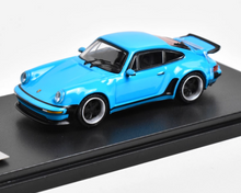 Load image into Gallery viewer, RM 1:64 Blue Singer 930 Turbo Study Sports Model Diecast Metal Car New Collection