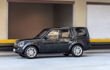 Load image into Gallery viewer, WHELART 1:64 2014 Green Discovery 4 ORV SUV Model Diecast Metal Car New Collection