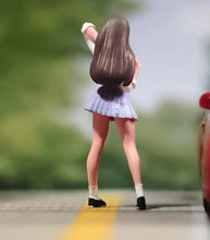 Load image into Gallery viewer, 1:64 Painted Figure Model Miniature Resin Diorama Sand Long Hair Girl Lady Toy Collection