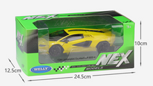 Load image into Gallery viewer, WELLY 1:24 Countach LPI800-4 Racing Sports Model Diecast Metal Car Display