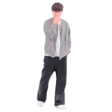 Load image into Gallery viewer, 1:64 Painted Figure Model Miniature Resin Diorama Sand Smoking Boy Man Casual