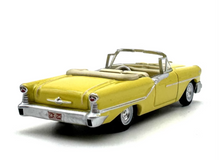 Load image into Gallery viewer, 1:87 1957 Oldsmobile Convertible Classic Vintage Model Diecast Metal Car New