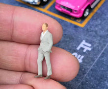 Load image into Gallery viewer, 1:64 Painted Figure Mini Model Miniature Resin Diorama Sand Gentleman Man Suit