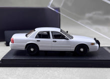 Load image into Gallery viewer, Rollin 1:64 White CV CROWN VICTORIA Police Model Diecast Metal Car New Collection