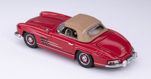 Load image into Gallery viewer, GFCC 1:64 Red Soft Top 1960 300SL Roadster Sports Model Diecast Metal Car