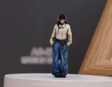 Load image into Gallery viewer, 1:64 Painted Figure Model Miniature Resin Diorama Toy Sand Headset Cool Girl