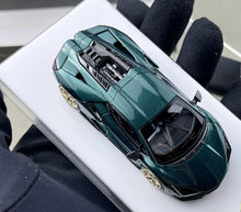 Load image into Gallery viewer, Zincit 1:64 Dark Green Revuelto V12 Racing Sports Model Diecast Metal Car New Collection