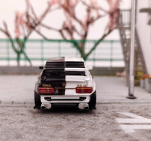 Load image into Gallery viewer, 1:64 SEEKER Black White 190E 2.5-16 Evolution Sport Model Diecast Metal Car