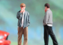 Load image into Gallery viewer, 1:64 Painted Figure Model Miniature Resin Diorama Sand Smoking Boy Man Casual