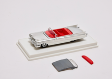 Load image into Gallery viewer, Mechanic 1:64 Silver 1960 Cadillac Coupe Deville Model Diecast Metal Car New Collection