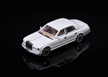 Load image into Gallery viewer, GFCC 1:64 White 1998 Silver Seraph Sedan Classic Model Diecast Metal Car